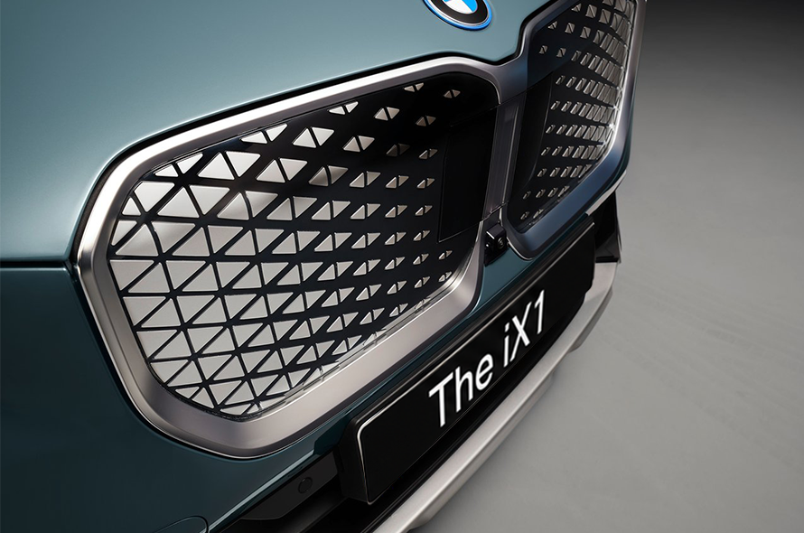 iX1